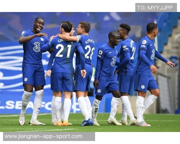 慈善拳击赛精彩上演切尔西传奇乔迪莫里斯战胜热刺名宿本特利